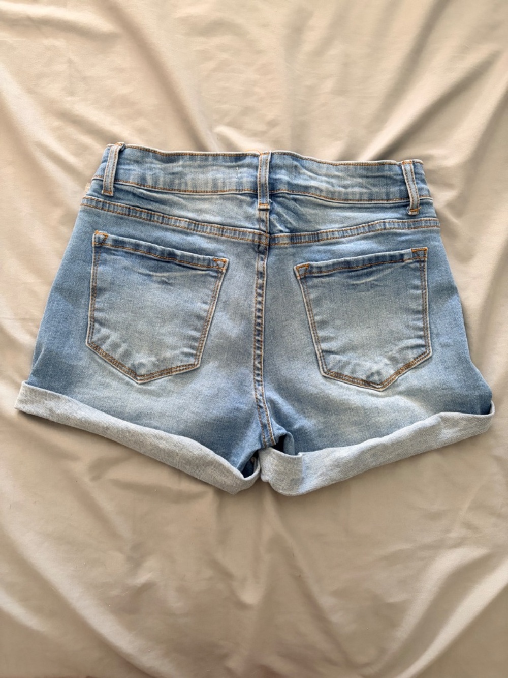 Kancan shorts size 4 - Picture 2 of 2